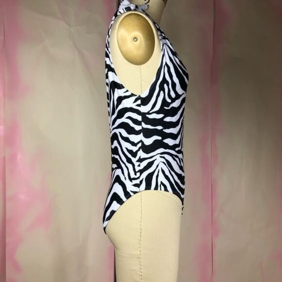 ASOS Motel Frances One Shoulder Zebra One Piece Swimsuit Bathing Suit - Picture 5 of 7